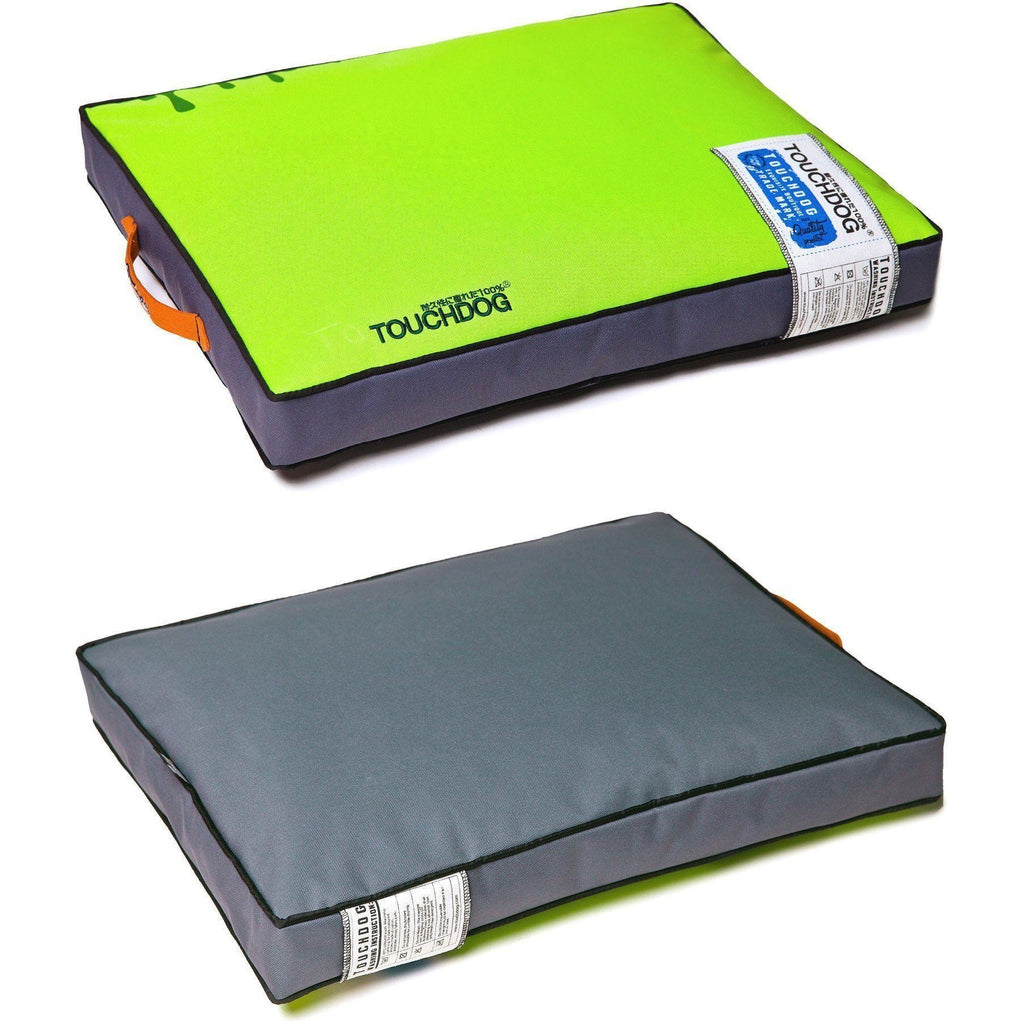 Touchdog ® 'Surface-Control' Thick Cushioned Sporty Water-Resistant Dog Mat Bed